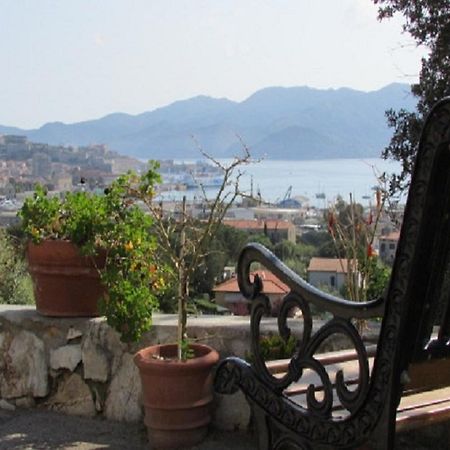 Appartamenti Bellavista By Helloelba Portoferraio Quarto foto