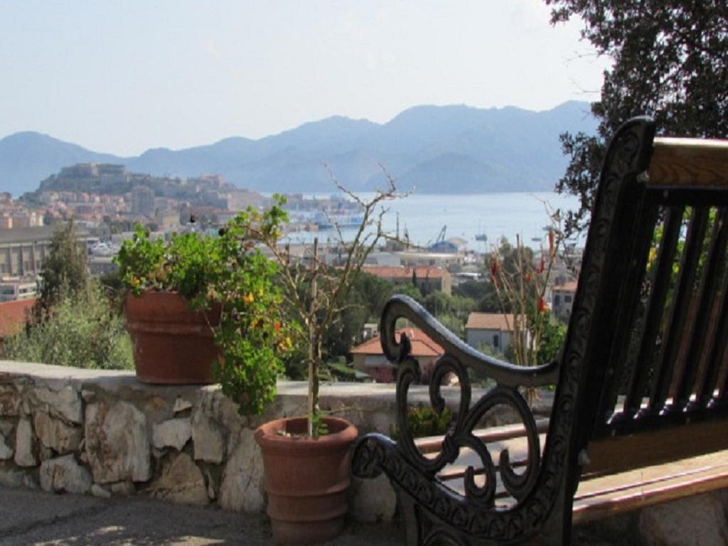 Appartamenti Bellavista By Helloelba Portoferraio Quarto foto